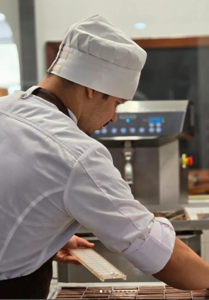 Mestre chocolateiro - Chocolateria Delícia